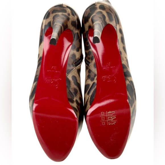 Christian Louboutin Bianca Leo print rich kid leather ankle bootie. EU37.5 - Picture 5 of 12